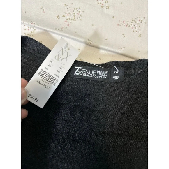 XXL Gray Womens Button Cardigan NWT New York & Co #1163 - Picture 8 of 8